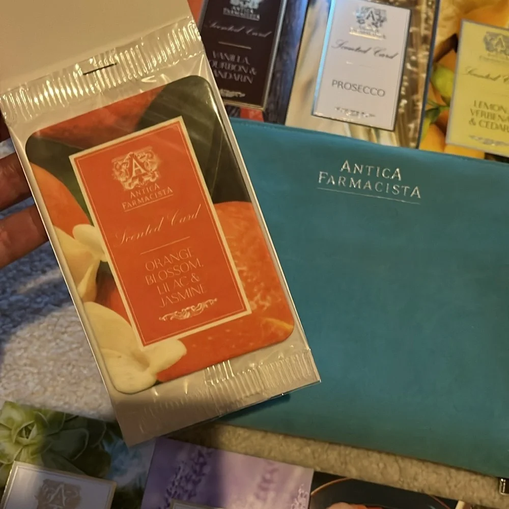 Antica Farmacista Scented Cards + Travel Bag - Picture 3 of 3